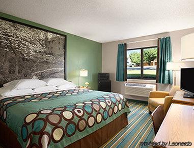 Super 8 By Wyndham Batesville Ngoại thất bức ảnh